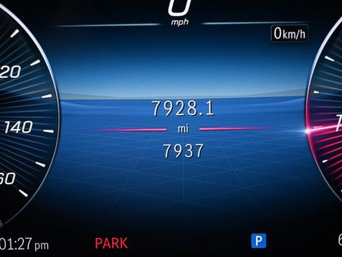 Certified 2025 Mercedes-Benz GLB 250 image 12