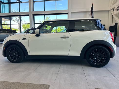 Used 2018 MINI Cooper 2-Door Hardtop FWD image 6