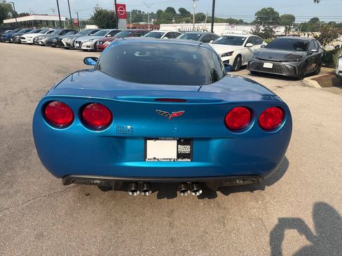 Used 2010 Chevrolet Corvette Coupe w/ Preferred Equipment Group RWD image 5