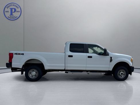Used 2017 Ford F250 XL AWD/4WD image 8