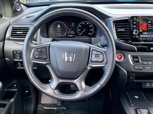 Certified 2025 Honda Ridgeline TrailSport image 5