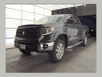 Used 2018 Toyota Tundra SR5 w/ SR5 Upgrade Package