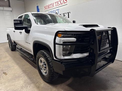 Used 2024 Chevrolet Silverado 2500 W/T w/ WT Convenience Package image 2