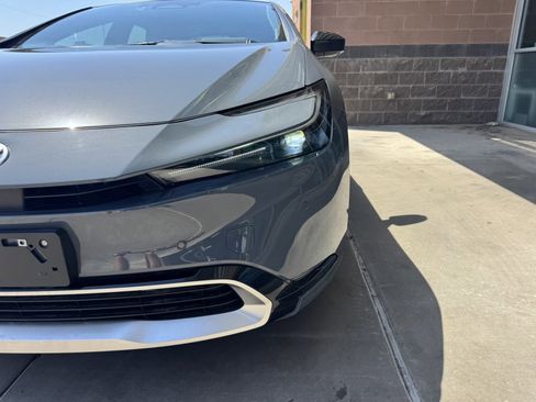 Used 2024 Toyota Prius Prime Premium image 11