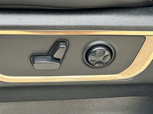 Used 2024 RAM 1500 Limited AWD/4WD image 39