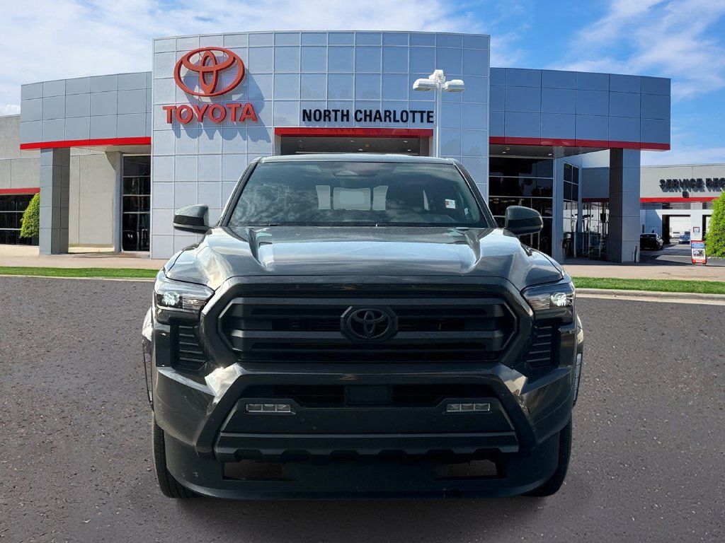 Used 2024 Toyota Tacoma SR5 AWD/4WD image 3