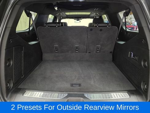 Used 2022 GMC Yukon XL AT4 w/ Technology Package AWD/4WD image 36