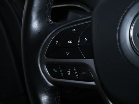 Certified 2021 Jeep Cherokee Latitude Lux w/ Comfort/Convenience Group AWD/4WD image 22