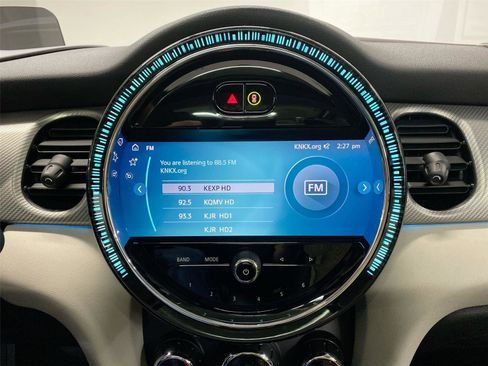 Certified 2024 MINI Cooper SE image 16