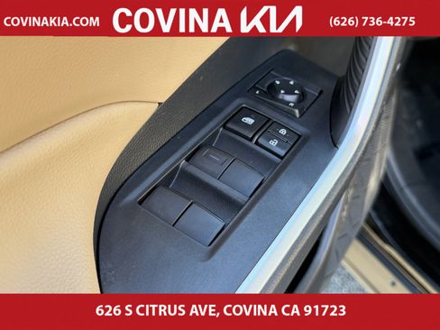 Used 2022 Toyota RAV4 LE image 13