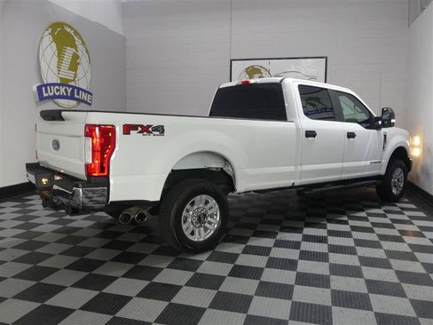 Used 2017 Ford F250 XL w/ Power Equipment Group AWD/4WD image 9