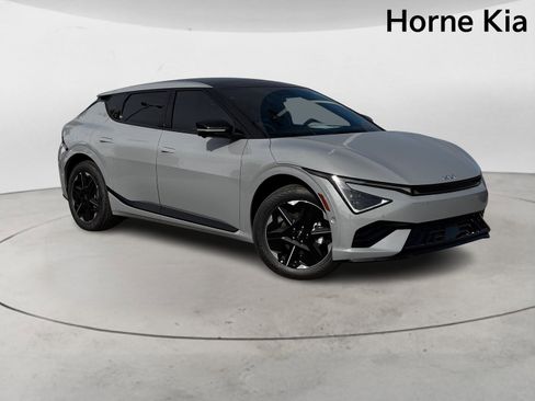 New 2025 Kia EV6 GT-Line image 2