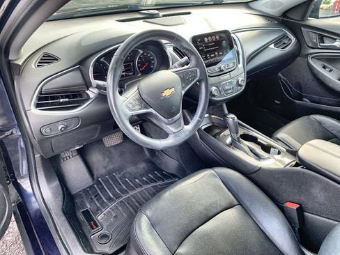 Used 2016 Chevrolet Malibu LT w/ Leather Package FWD image 10