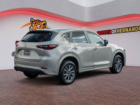 Used 2025 MAZDA CX-5 AWD 2.5 S w/ Select Package image 5