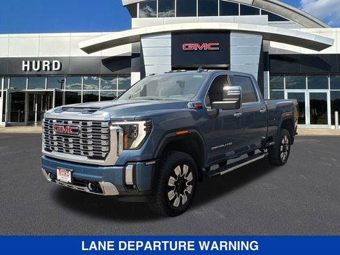 New 2025 GMC Sierra 2500 Denali w/ Denali Reserve Package image 8