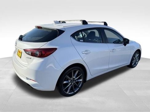 Used 2018 MAZDA MAZDA3 Touring image 10