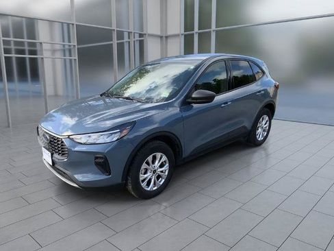 Certified 2025 Ford Escape Active AWD/4WD image 4