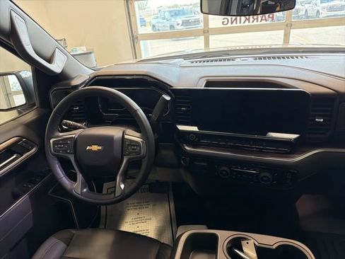Used 2025 Chevrolet Silverado 1500 LT w/ Z71 Off-Road Package AWD/4WD image 32