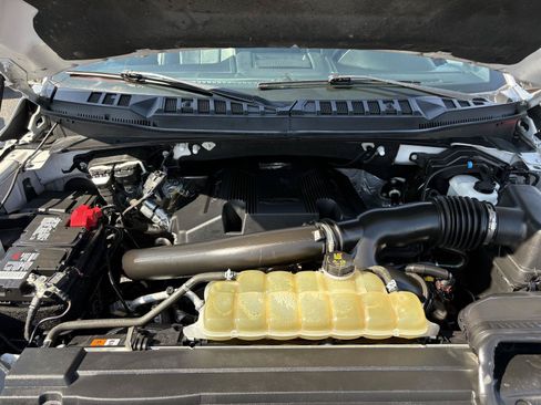 Used 2019 Ford F150 Lariat w/ Equipment Group 502A Luxury AWD/4WD image 29
