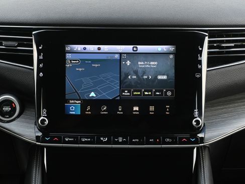 Used 2024 Jeep Wagoneer Series II w/ Convenience Group I image 5