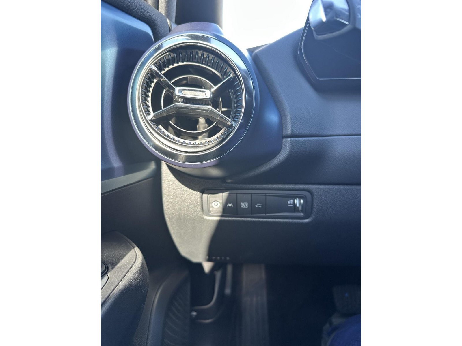 Used 2025 Chevrolet Equinox EV LT w/ Convenience Package FWD image 50