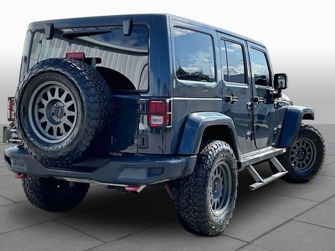 Used 2018 Jeep Wrangler Unlimited Rubicon AWD/4WD image 7