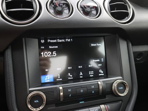Used 2018 Ford Mustang Shelby GT350 w/ Electronics Package RWD image 42