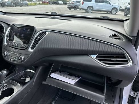 Used 2019 Chevrolet Malibu LT FWD image 30