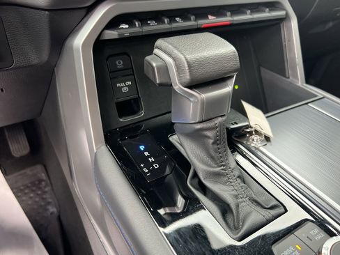 Used 2023 Toyota Tundra Platinum AWD/4WD image 26
