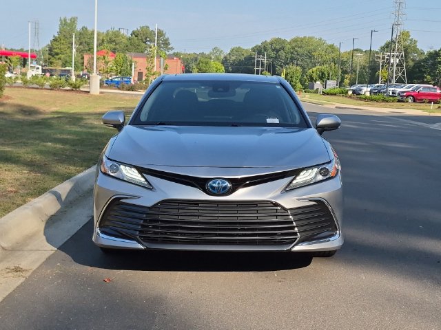 Used 2024 Toyota Camry XLE w/ Navigation Package FWD image 16