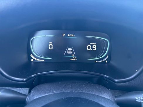 Used 2024 Kia Soul LX w/ Option Group 015 FWD image 16