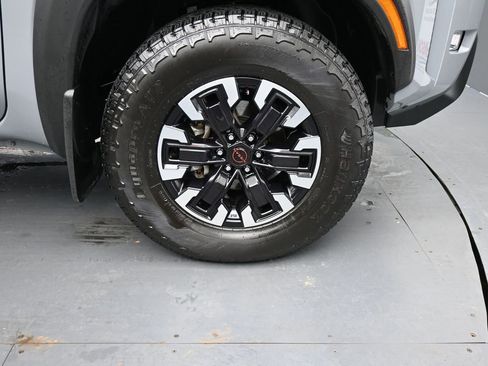 Used 2024 Nissan Frontier PRO-4X w/ Off-Road Protection Package image 13