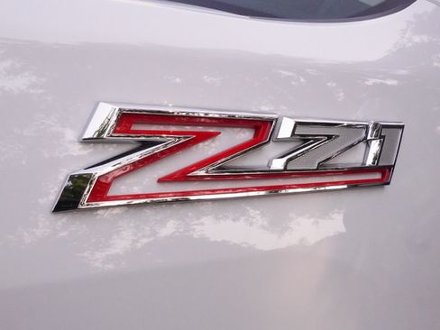 Used 2025 Chevrolet Silverado 2500 LTZ w/ LTZ Convenience Package AWD/4WD image 40