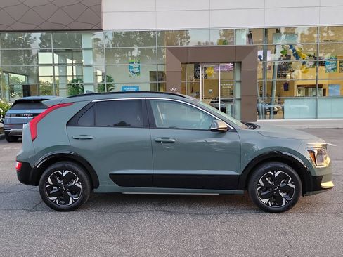 Used 2025 Kia Niro Wind image 5