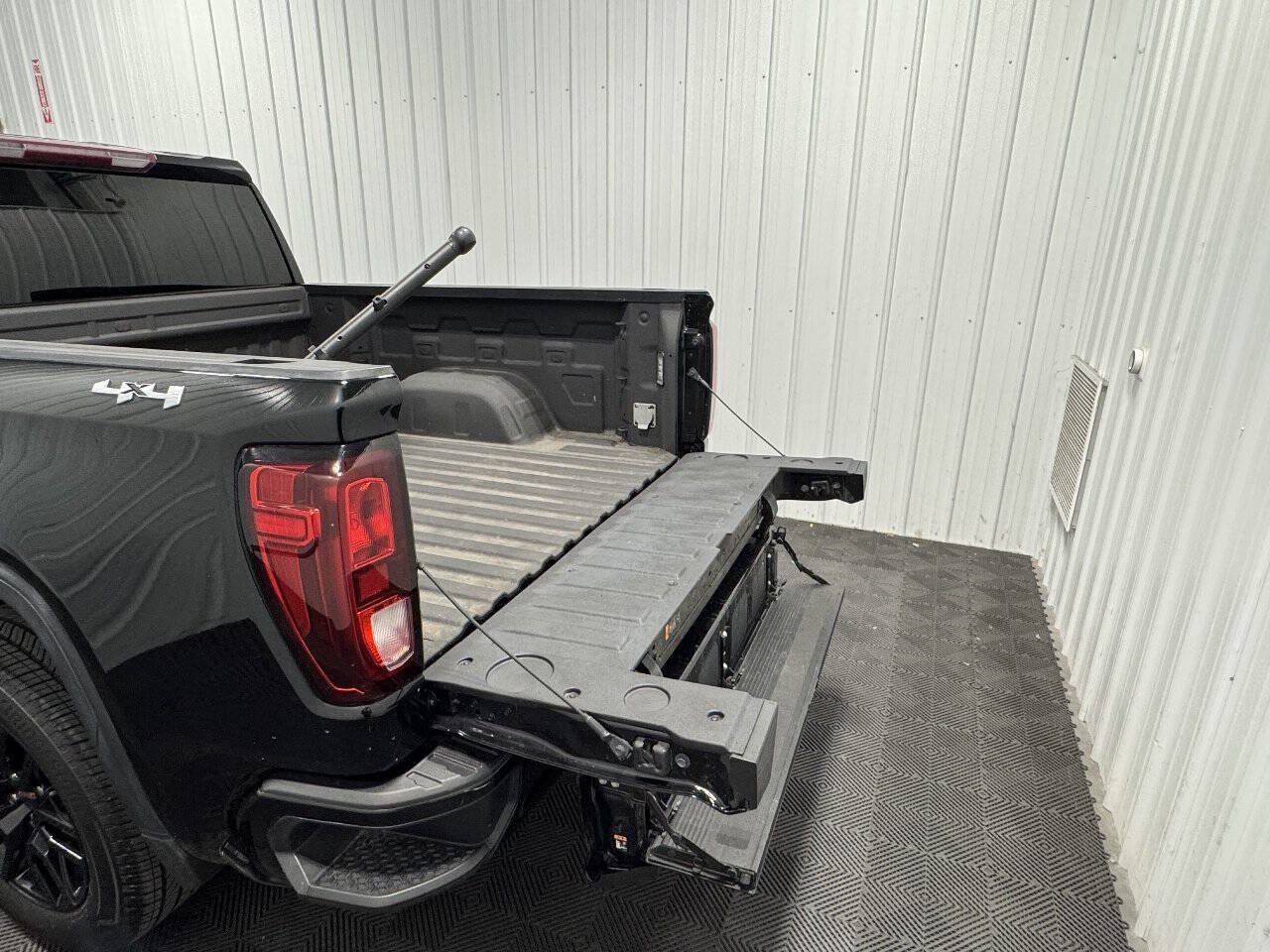 Used 2023 GMC Sierra 1500 Elevation AWD/4WD image 15