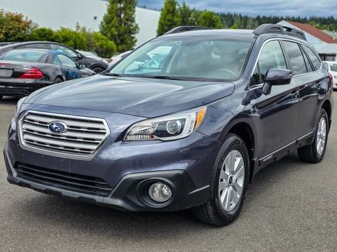 Used 2016 Subaru Outback 2.5i Premium AWD/4WD image 4