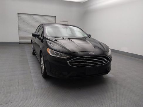 Used 2020 Ford Fusion SE image 14