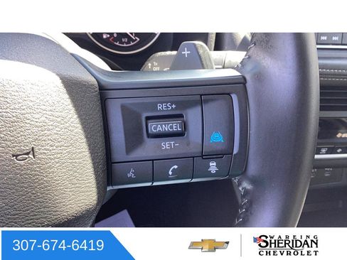 Used 2025 Nissan Rogue SV AWD/4WD image 15