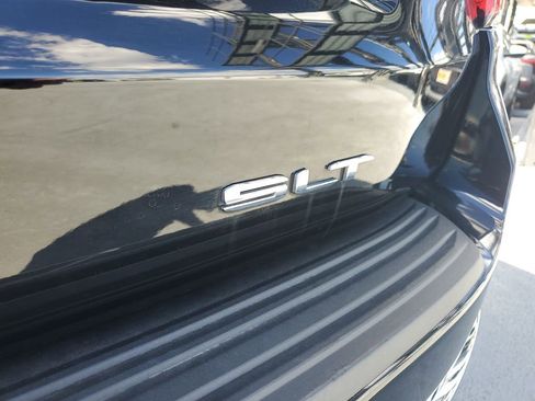 Used 2024 GMC Yukon SLT image 8