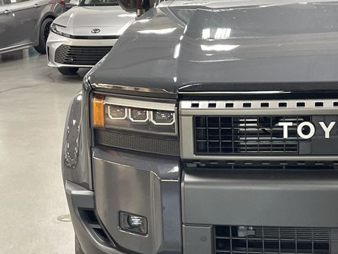 Used 2024 Toyota Land Cruiser image 5