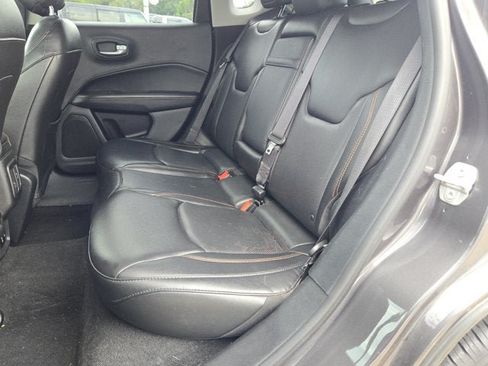 Used 2018 Jeep Compass Limited w/ Navigation Group FWD image 16