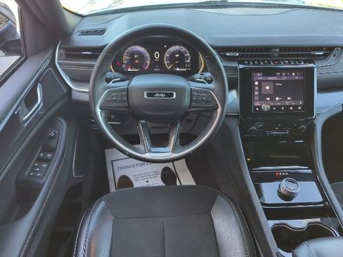 Certified 2021 Jeep Grand Cherokee L Laredo AWD/4WD image 8