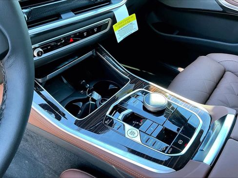 New 2026 BMW X5 xDrive40i w/ Climate Comfort Package image 8