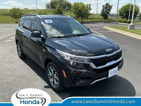 Used 2021 Kia Seltos EX AWD/4WD image 1