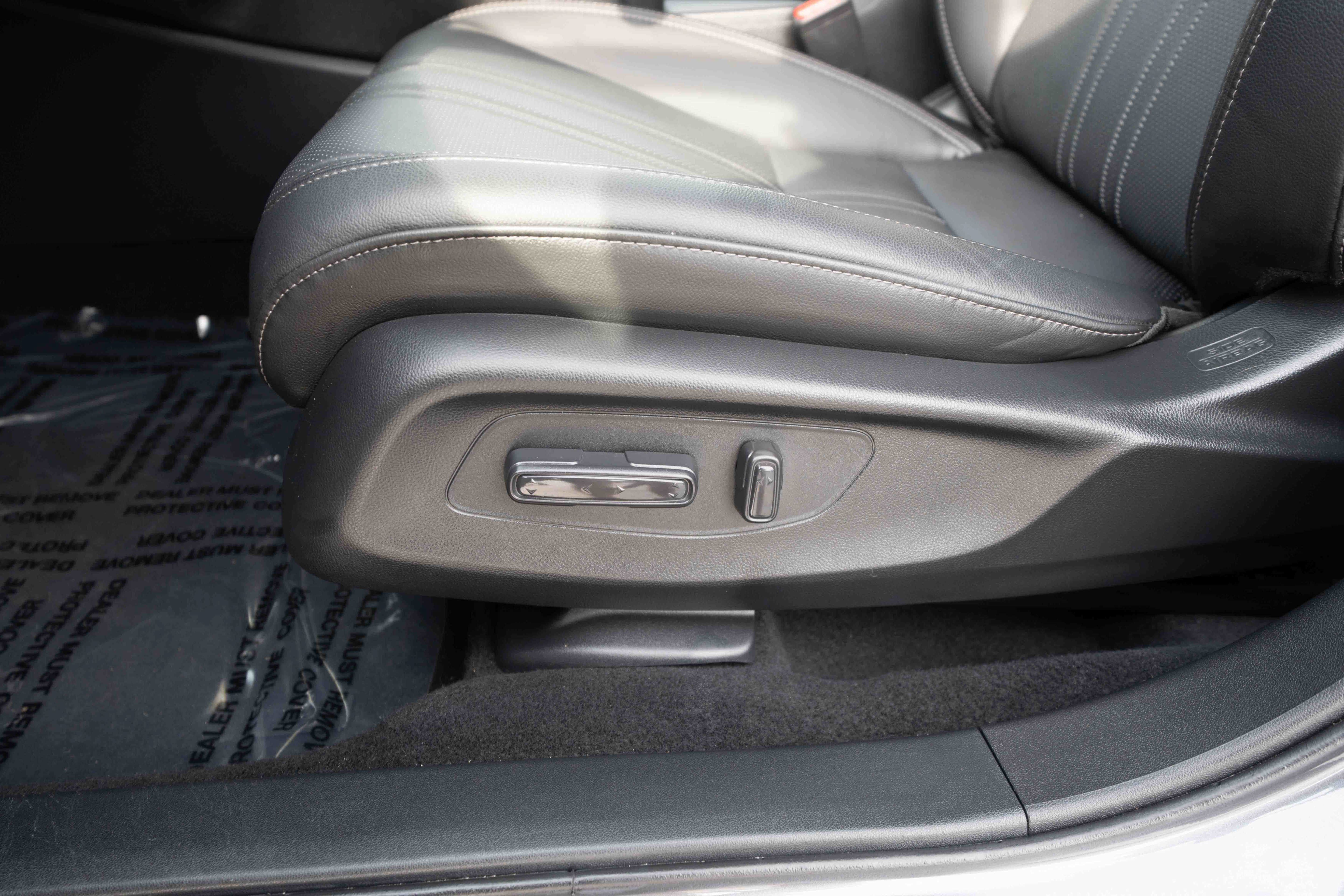 Certified 2026 Honda HR-V EX-L image 12