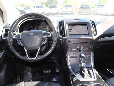 Used 2015 Ford Edge Titanium w/ Equipment Group 301A image 15