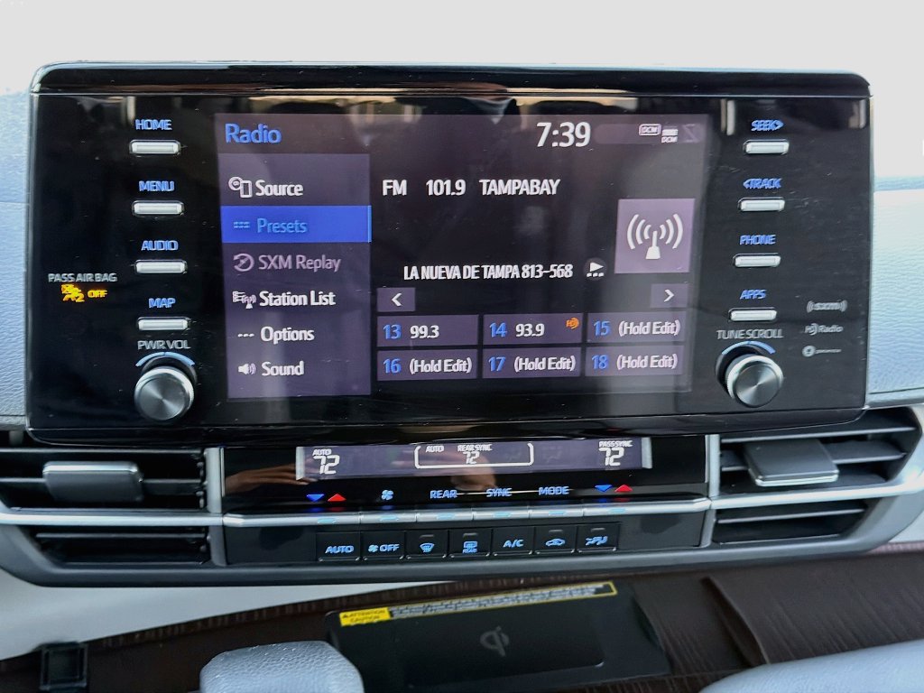Used 2022 Toyota Sienna LE w/ LE Plus Package AWD/4WD image 31