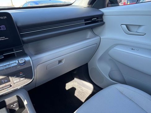 Used 2025 Hyundai Kona SEL image 36