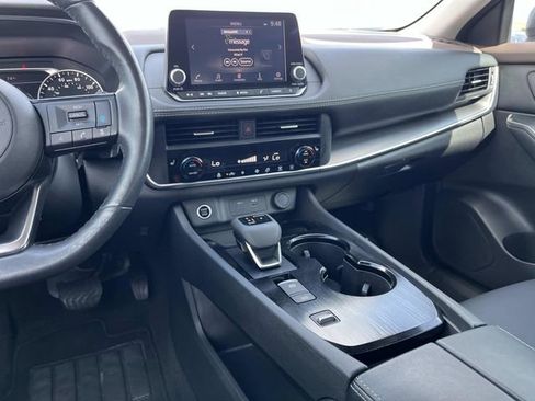 Used 2023 Nissan Rogue SV w/ SV Premium B Package FWD image 15
