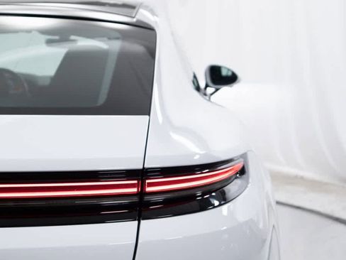 Certified 2024 Porsche Panamera 4 image 35